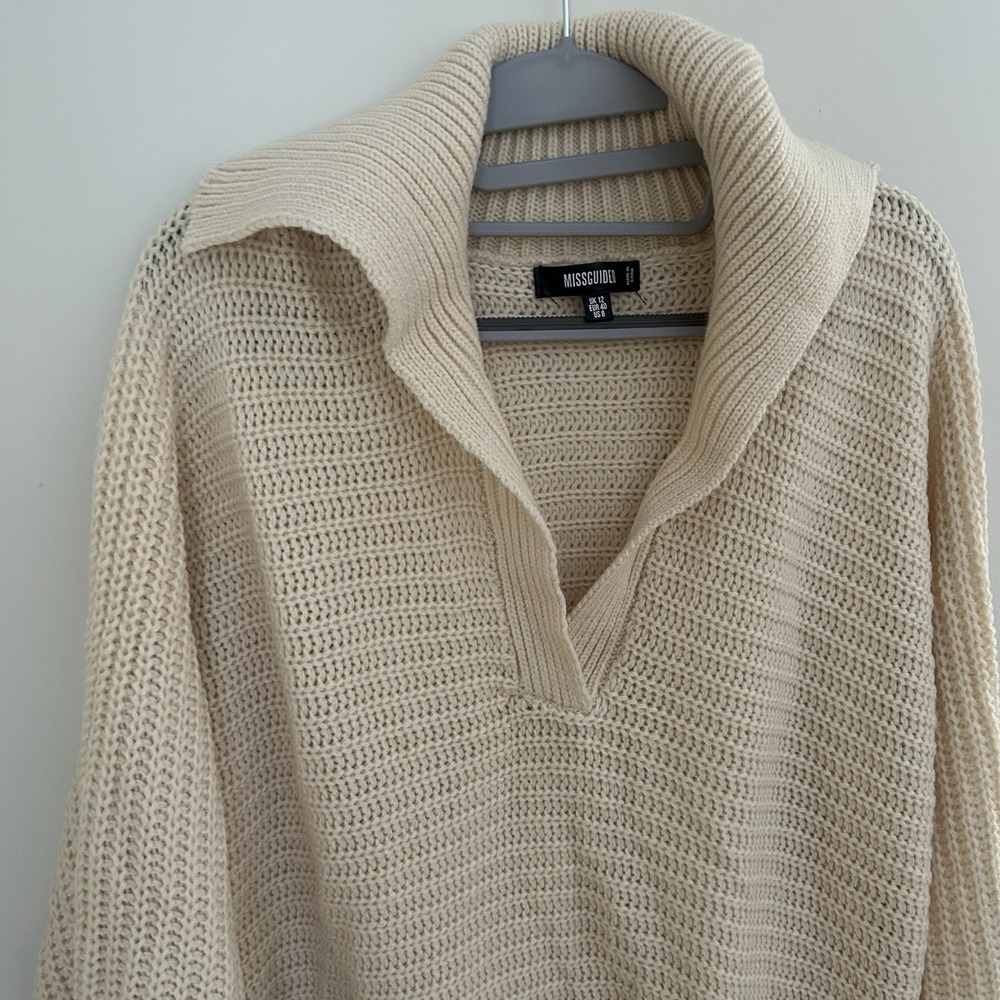 Women's V Neck Collard Knit Sweater Boutique MISSGUIDED Cream‎ Size US 8